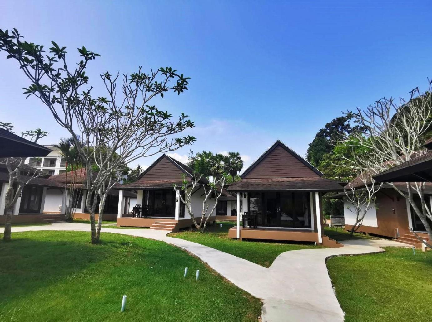 Nana Beach Hotel & Resort Pathiu Dış mekan fotoğraf