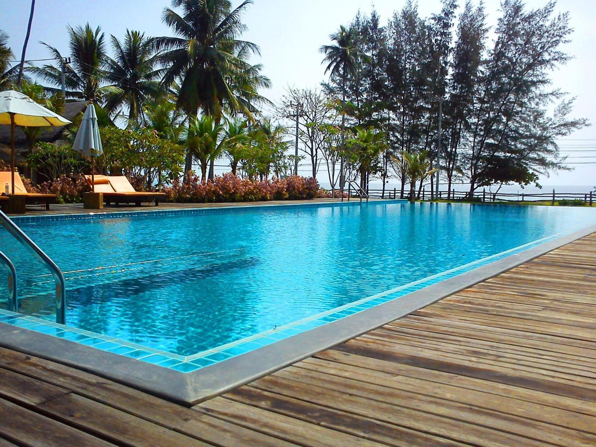 Nana Beach Hotel & Resort Pathiu Dış mekan fotoğraf