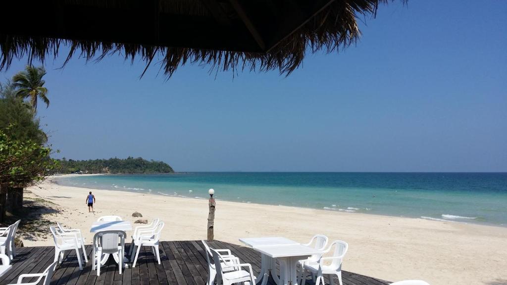 Nana Beach Hotel & Resort Pathiu Dış mekan fotoğraf