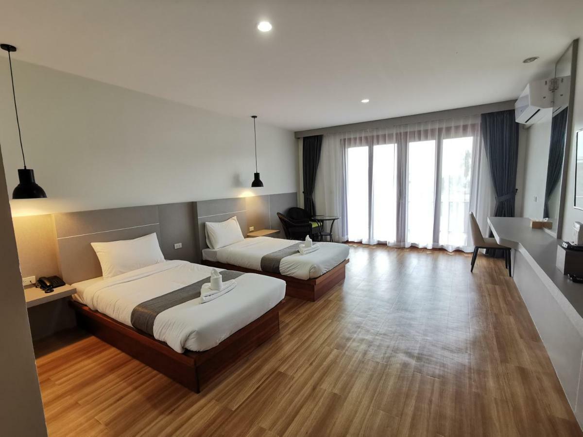Nana Beach Hotel & Resort Pathiu Dış mekan fotoğraf