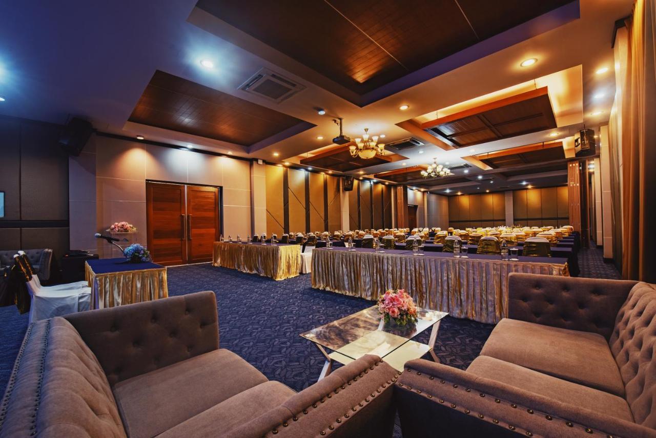 Nana Beach Hotel & Resort Pathiu Dış mekan fotoğraf
